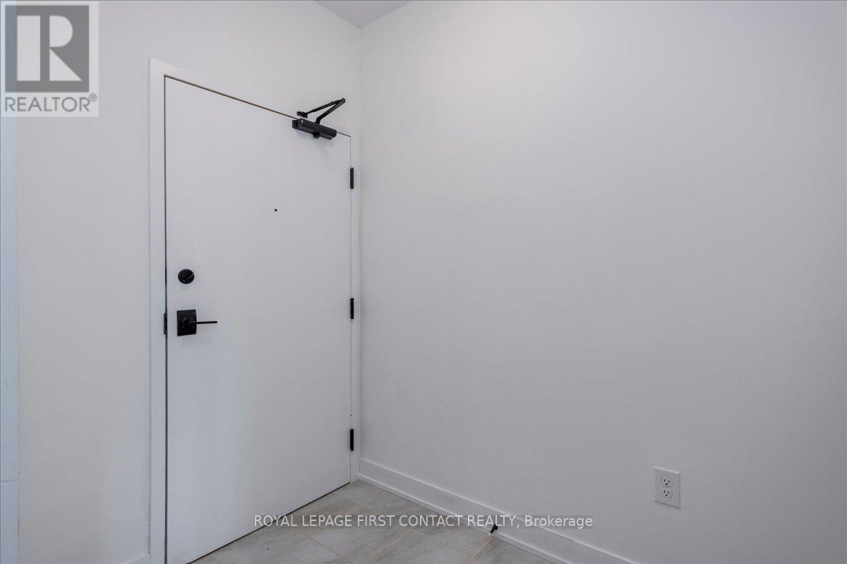 207 - 8 Culinary Lane, Barrie, Ontario  L9J 0T2 - Photo 6 - S12132712