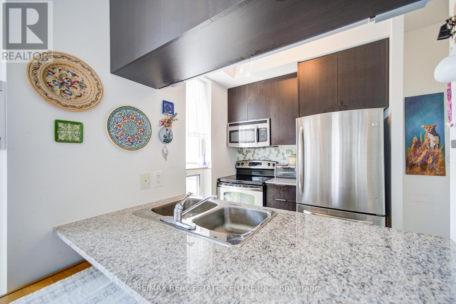 1602 - 16 Brookers Lane, Toronto, Ontario  M8V 0A5 - Photo 12 - W12132720