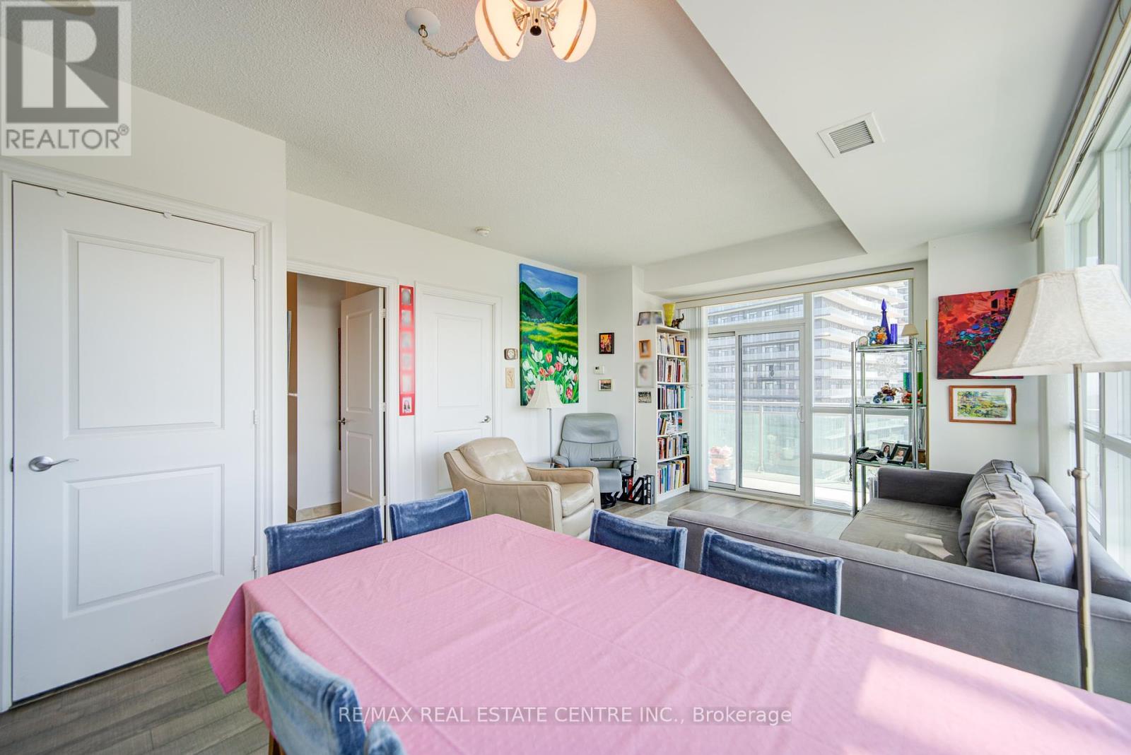 1602 - 16 Brookers Lane, Toronto, Ontario  M8V 0A5 - Photo 17 - W12132720