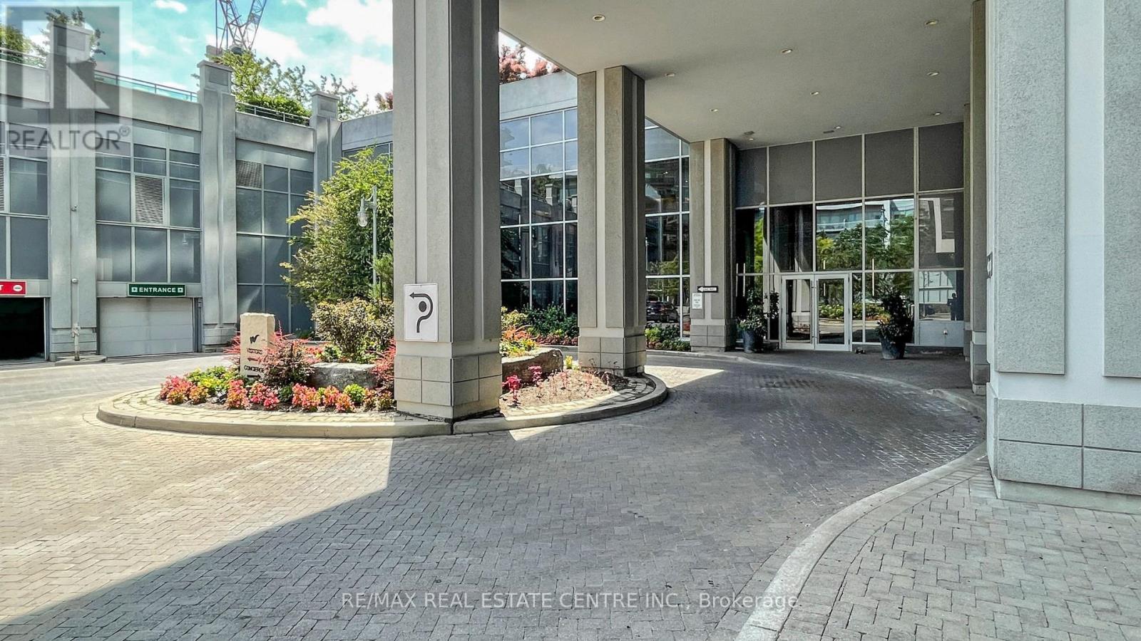 1602 - 16 Brookers Lane, Toronto, Ontario  M8V 0A5 - Photo 4 - W12132720