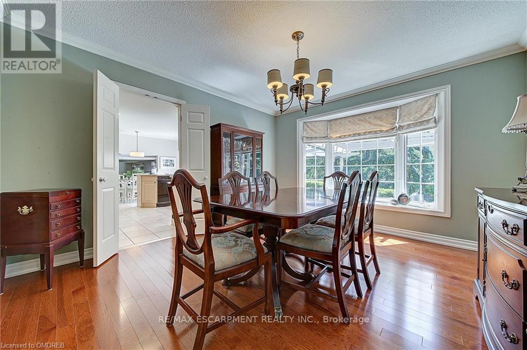 170 Cavendish Court, Oakville, Ontario  L6J 5S2 - Photo 22 - W12132736