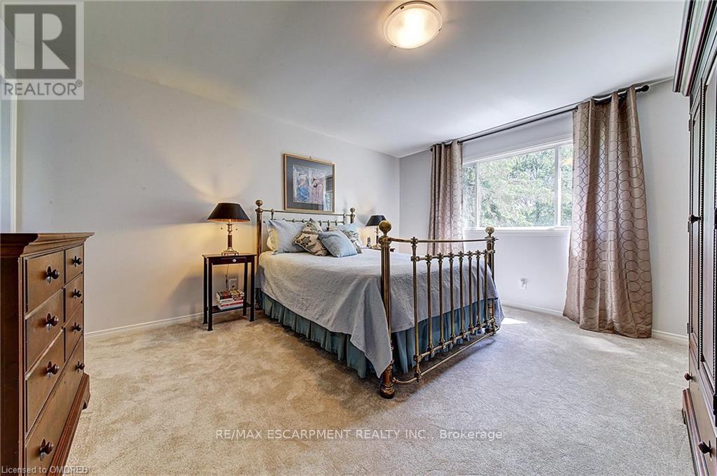 170 Cavendish Court, Oakville, Ontario  L6J 5S2 - Photo 34 - W12132736