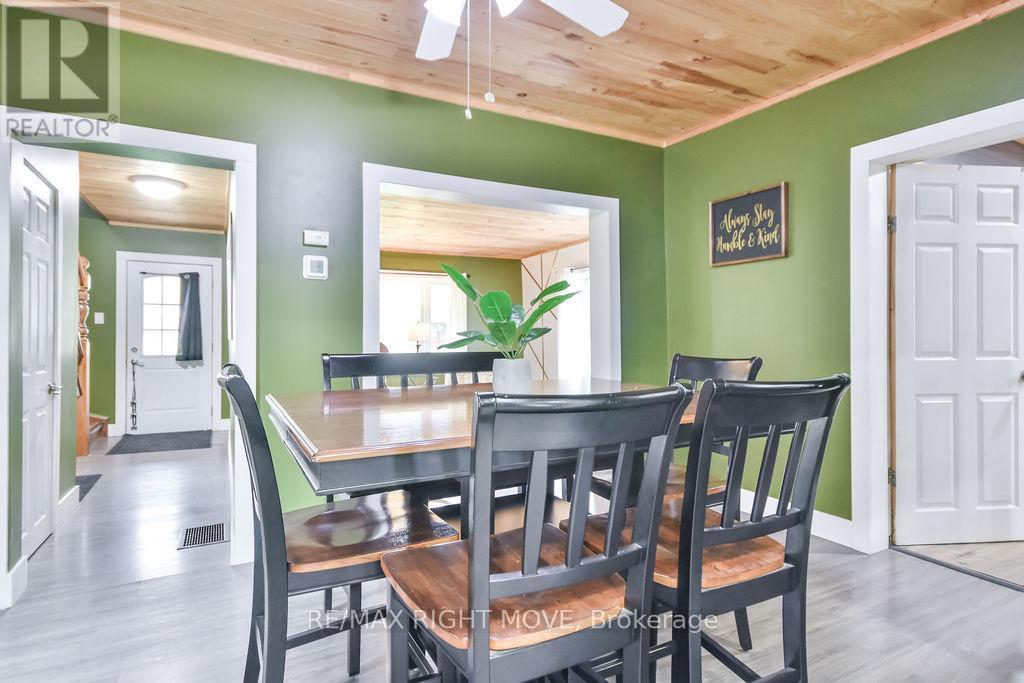 198 Woodchester Avenue, Bracebridge, Ontario  P1L 1H8 - Photo 12 - X12132737