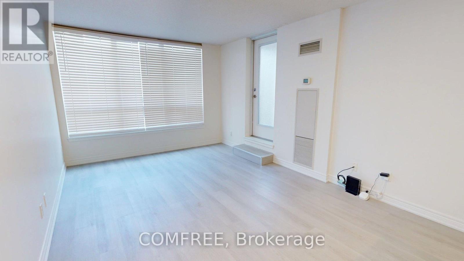 201 - 60 Disera Drive, Vaughan, Ontario  L4J 9G1 - Photo 11 - N12131208