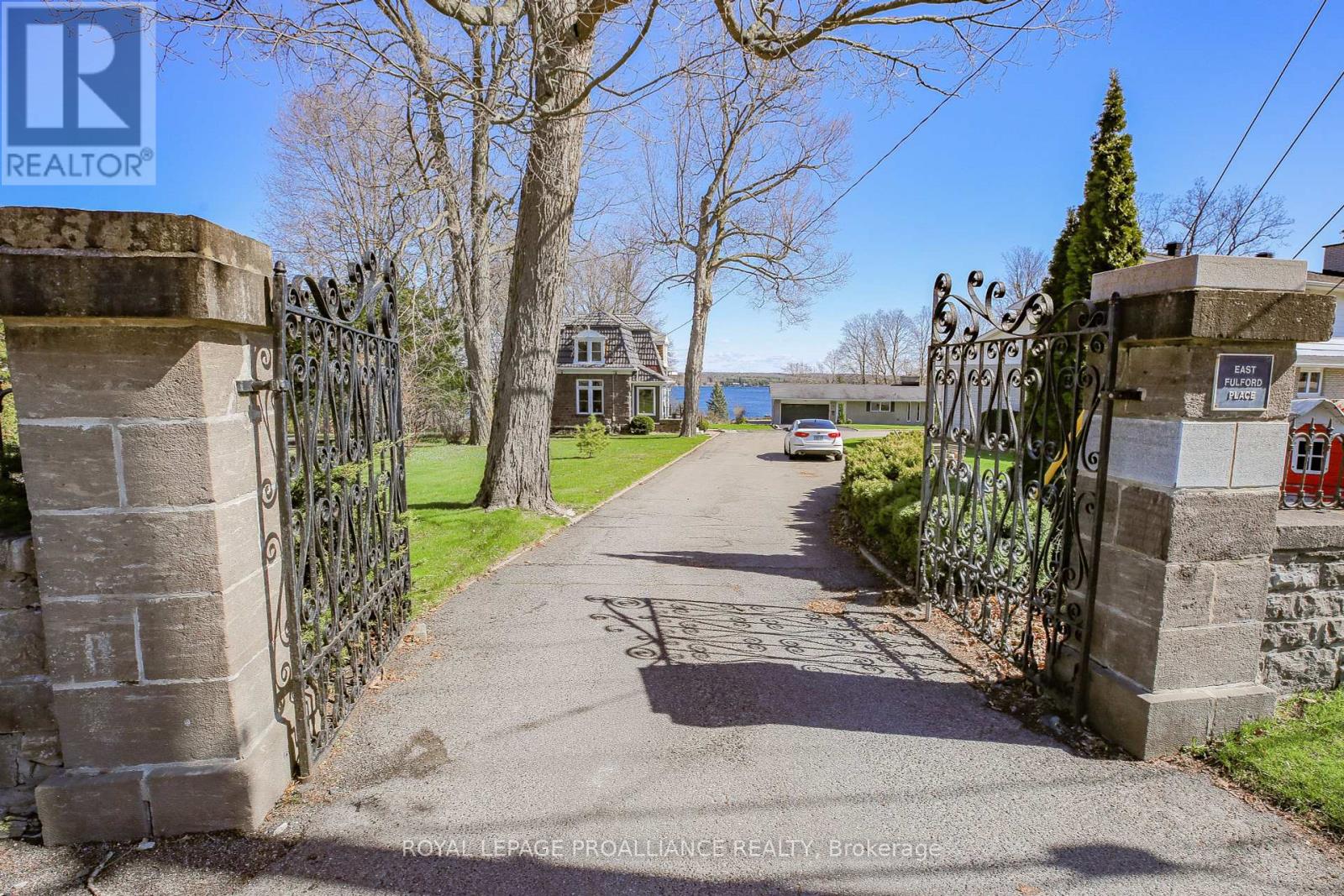 Property at 3 EAST FULFORD PLACE image 2