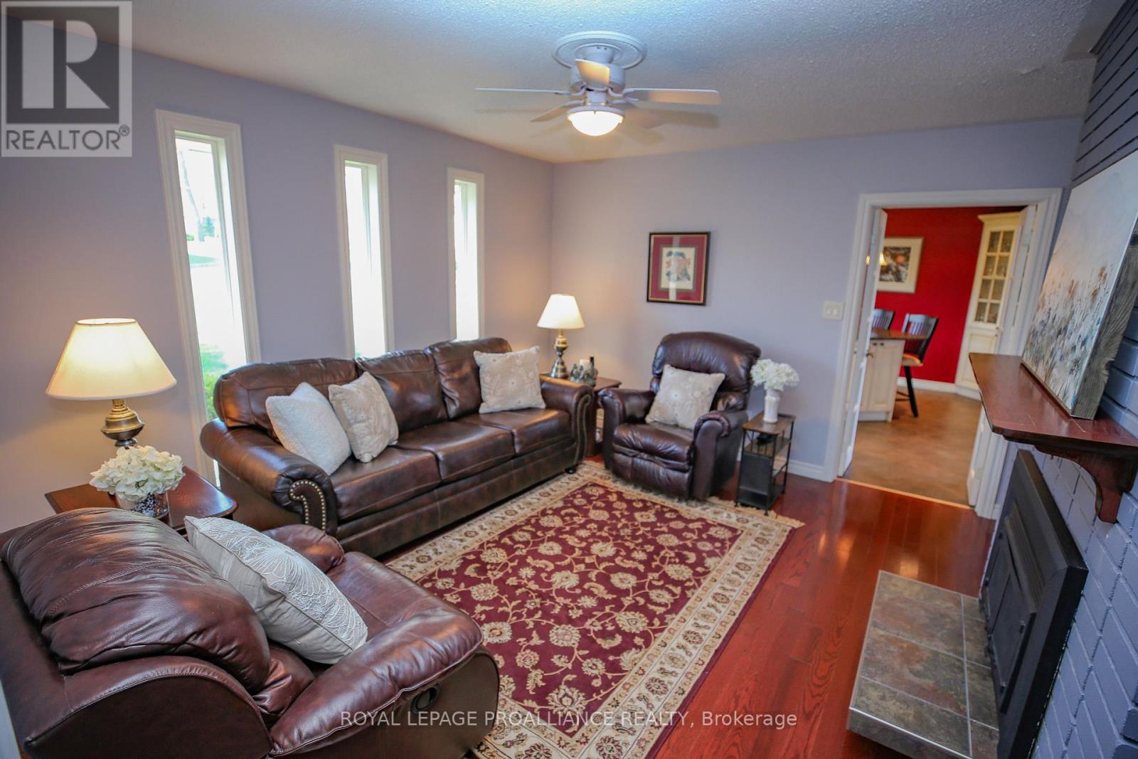 3 East Fulford Place, Brockville, Ontario  K6V 2Z9 - Photo 4 - X12132782