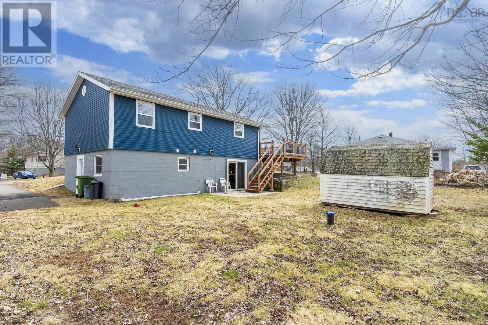 Property at 1375 Bishop Avenue image 3