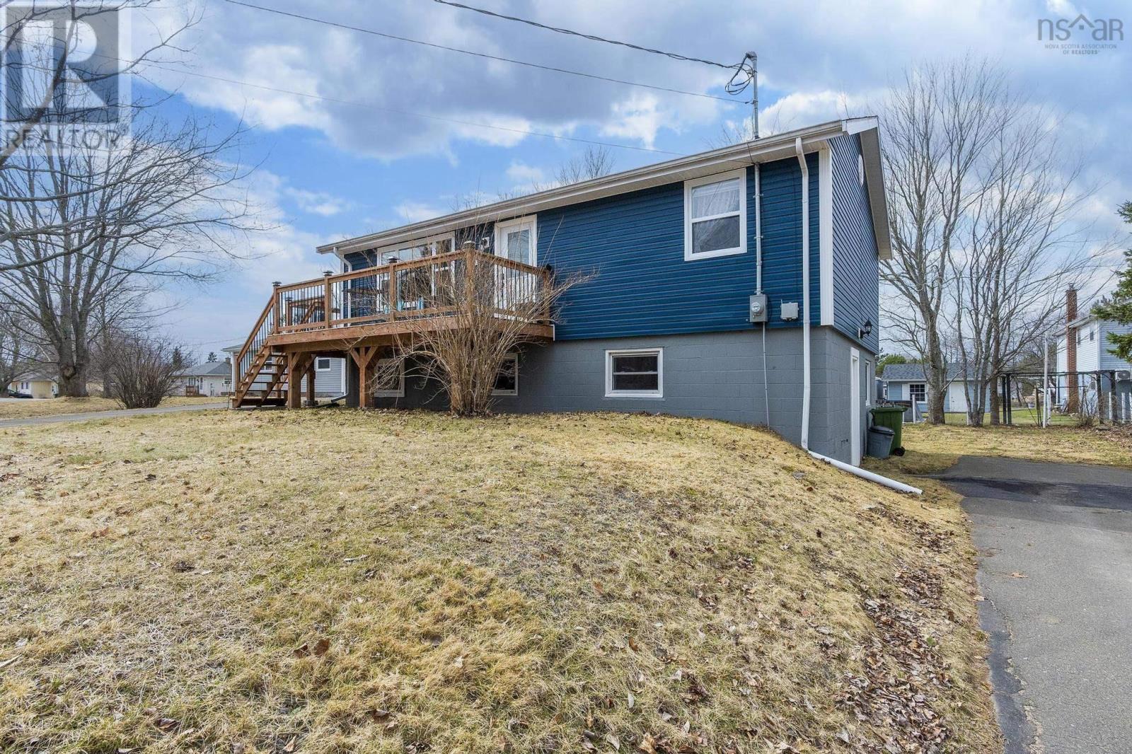 Property at 1375 Bishop Avenue image 2