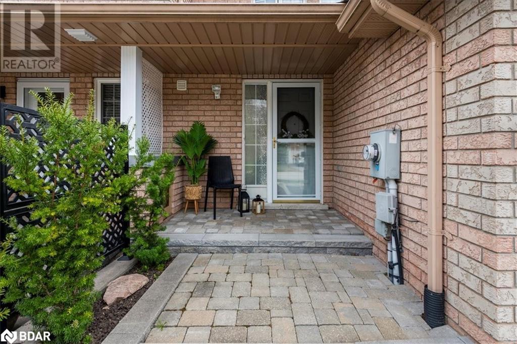 Property at 171 SOUTHWINDS Crescent image 2