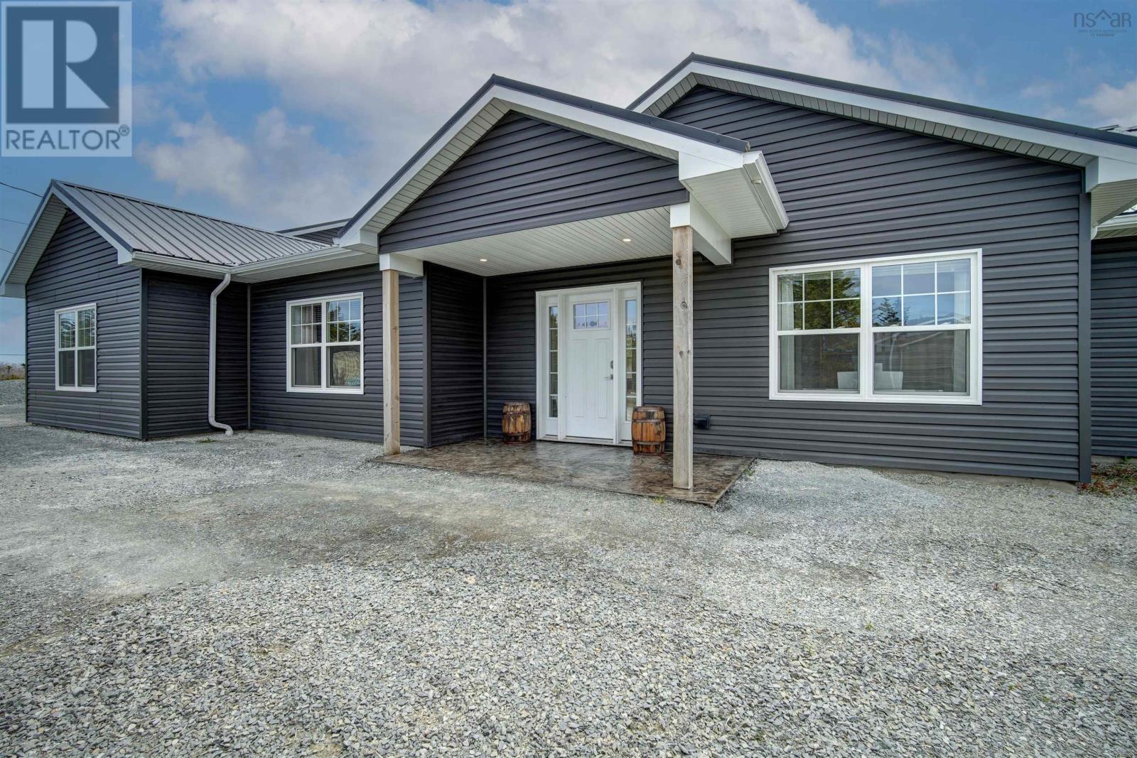 Property at 20 Seligs Road image 2