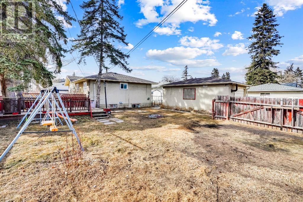 2040 46 Street Se, Calgary, Alberta  T2A 1L1 - Photo 9 - A2205373
