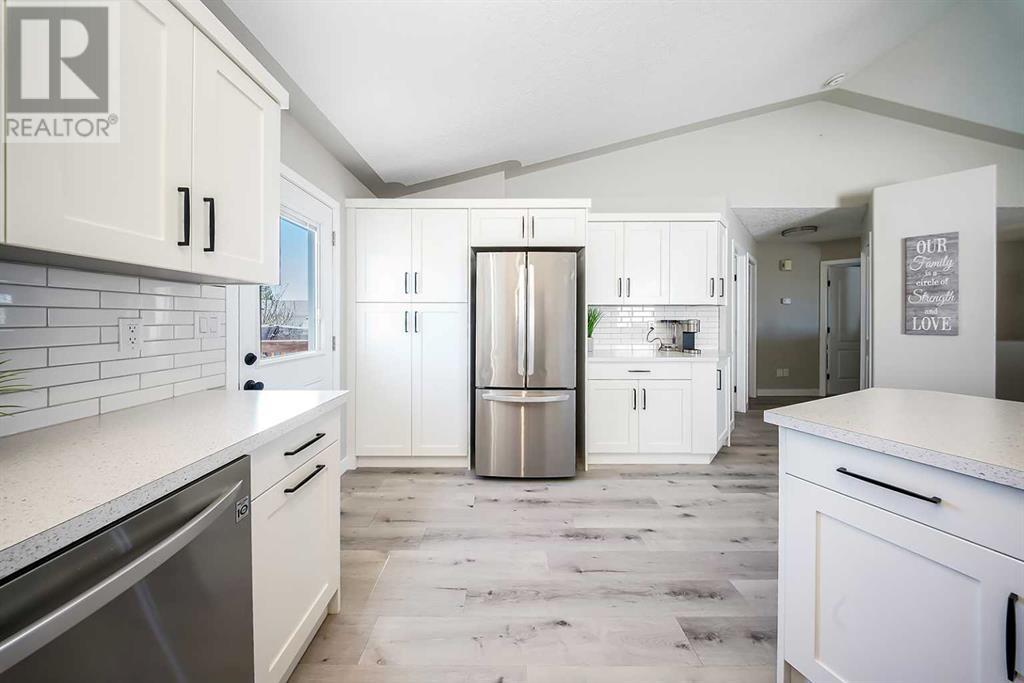 4605 Westbrooke Road, Blackfalds, Alberta  T4M 0K2 - Photo 5 - A2217651