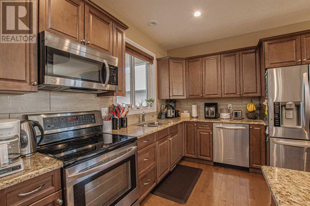 Property at 15413 104B Street image 2