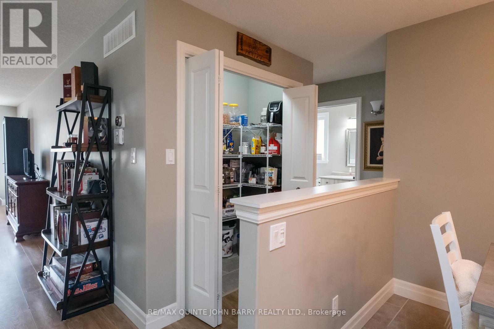 79 Cortland Crescent, Quinte West, Ontario  K8V 0E9 - Photo 23 - X12132816