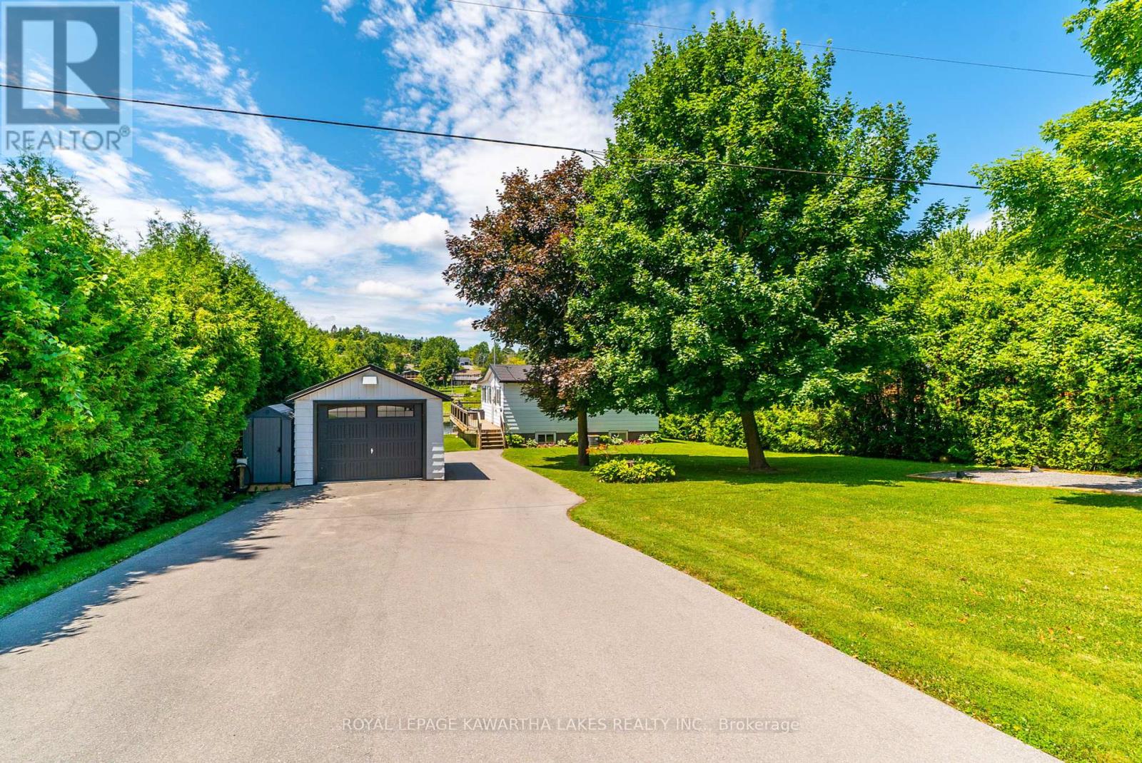 Property at 28 CADILLAC BOULEVARD image 5