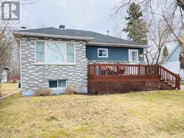21 Wolfe Street, Kapuskasing, Ontario  P5N 2J1 - Photo 2 - T12132829