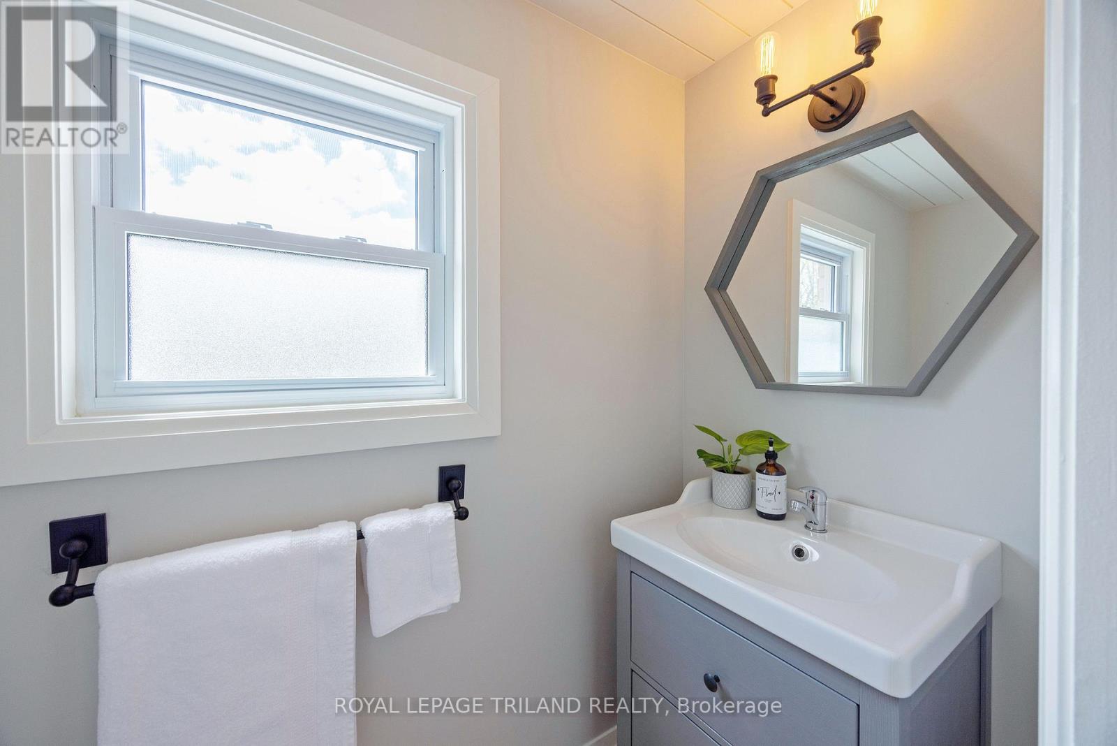 65 Radcliffe Crescent, London North (North L), Ontario  N6H 3X3 - Photo 29 - X12132789