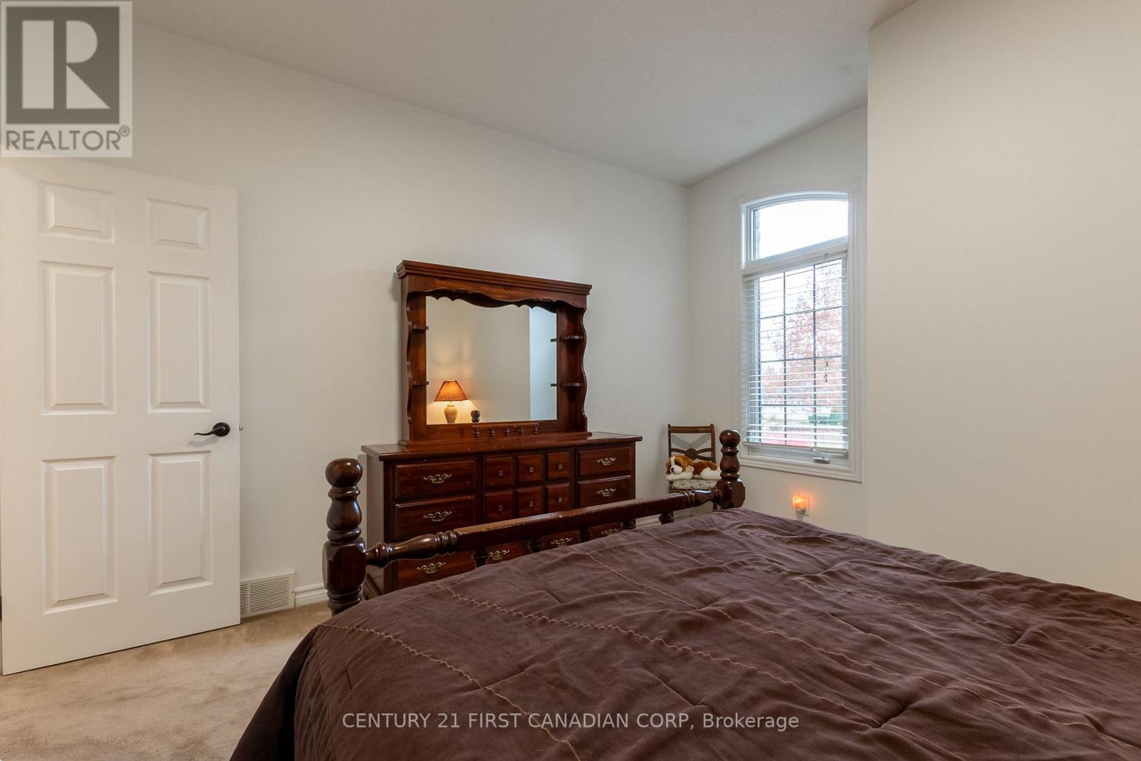 109 Princess Avenue, Middlesex Centre, Ontario  N0L 1R0 - Photo 24 - X12132813