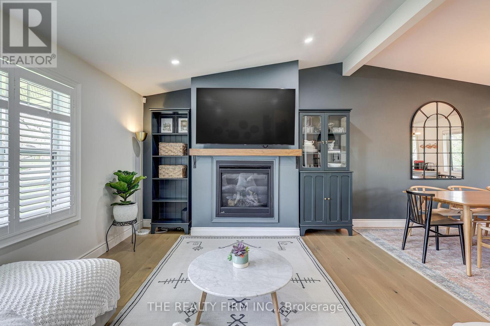 541 Cypress Avenue, London North, Ontario  N6H 3R4 - Photo 11 - X12132833