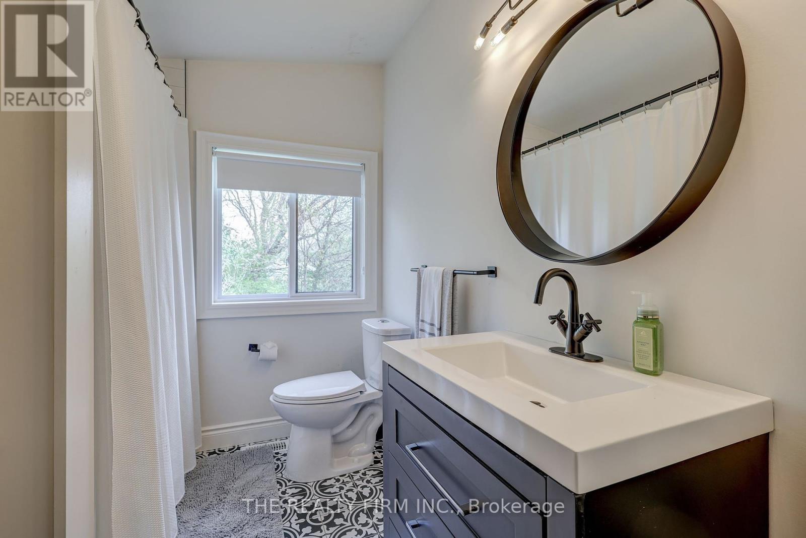 541 Cypress Avenue, London North, Ontario  N6H 3R4 - Photo 24 - X12132833