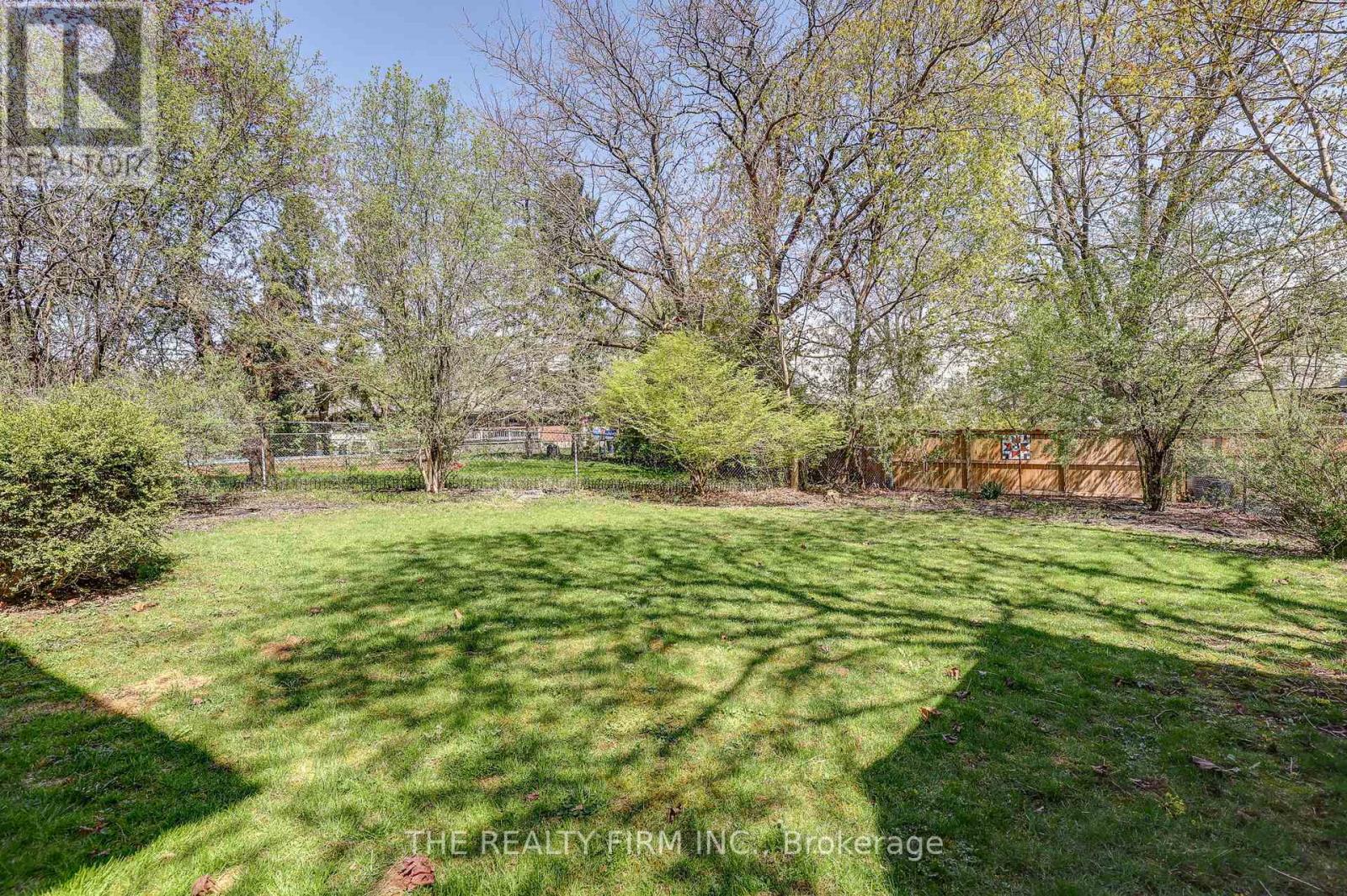 541 Cypress Avenue, London North, Ontario  N6H 3R4 - Photo 42 - X12132833