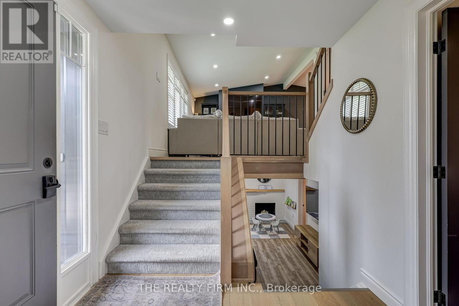 541 Cypress Avenue, London North, Ontario  N6H 3R4 - Photo 7 - X12132833