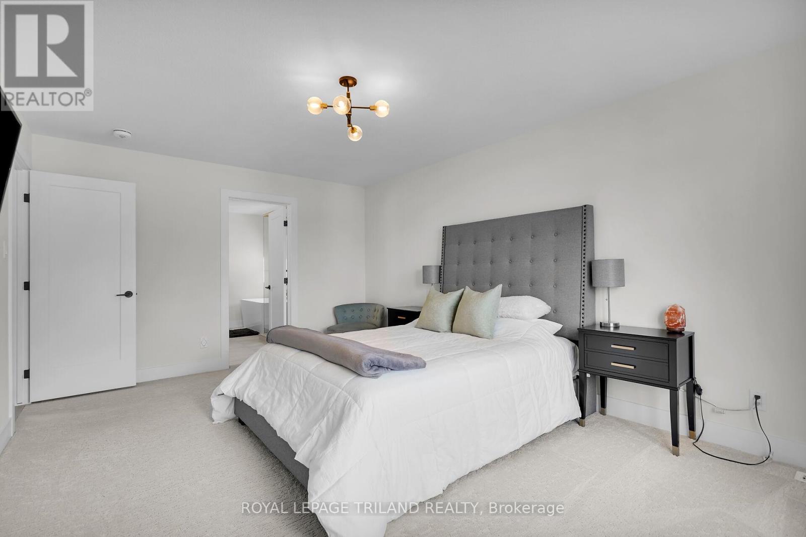 4076 Sugarmaple Crossing, London South, Ontario  N6P 1A4 - Photo 29 - X12132868