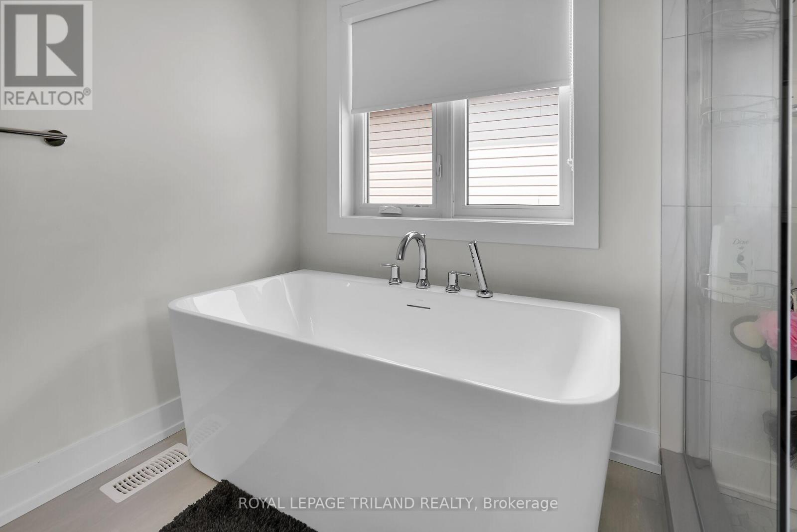 4076 Sugarmaple Crossing, London South, Ontario  N6P 1A4 - Photo 32 - X12132868