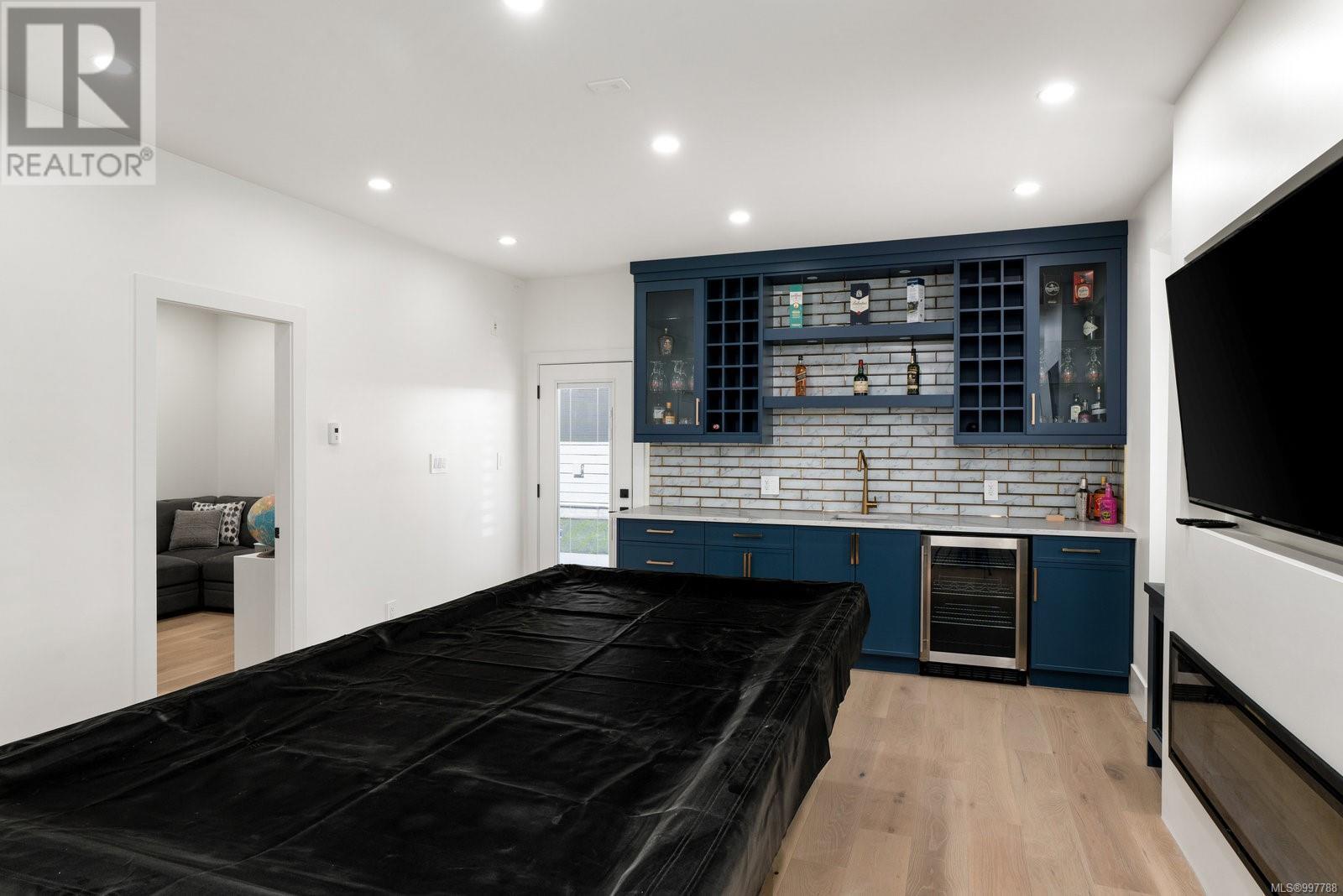 Property at 1808 Feltham Rd image 3