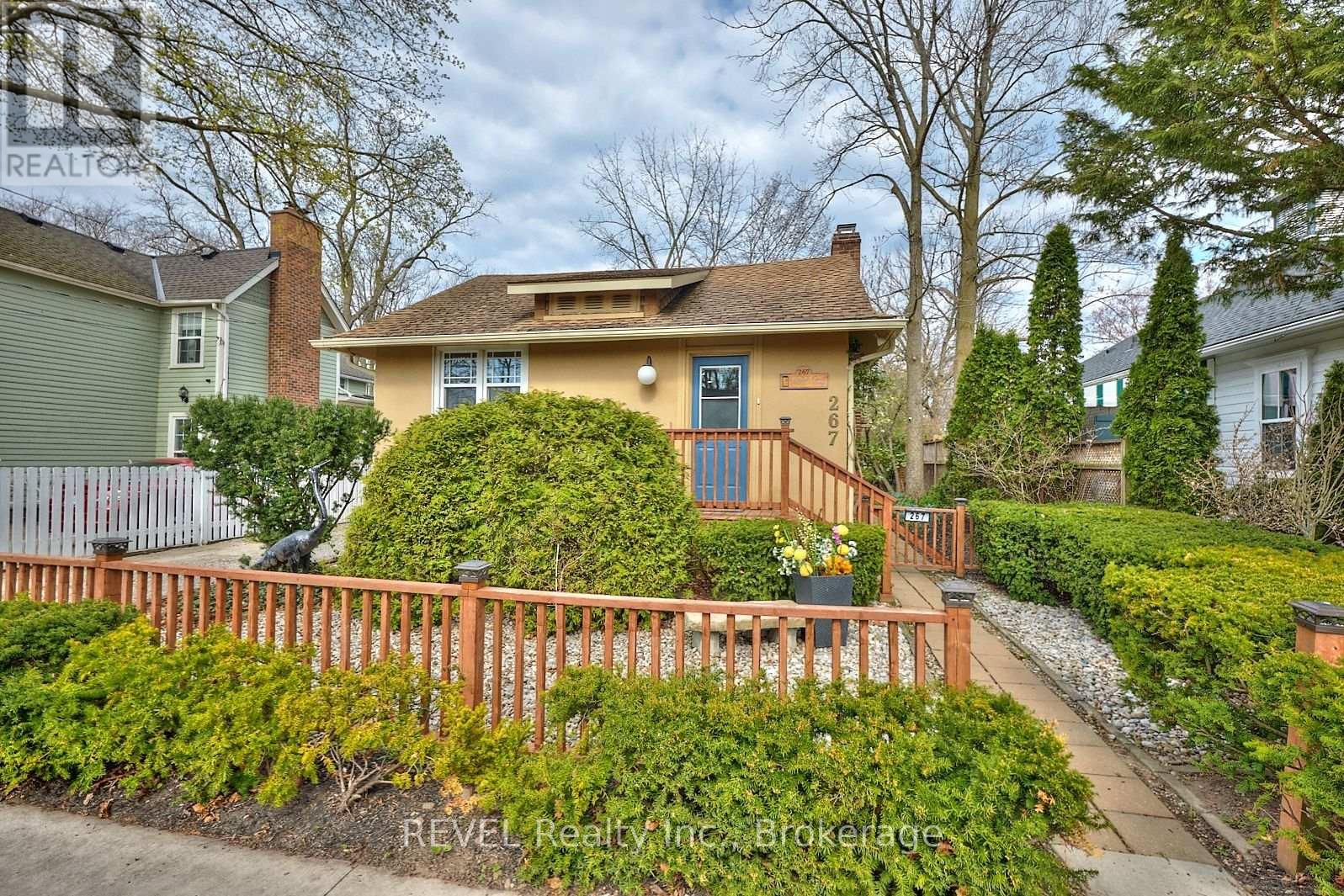 267 Victoria Street, Niagara-On-The-Lake (Town), Ontario  L0S 1J0 - Photo 1 - X12132817
