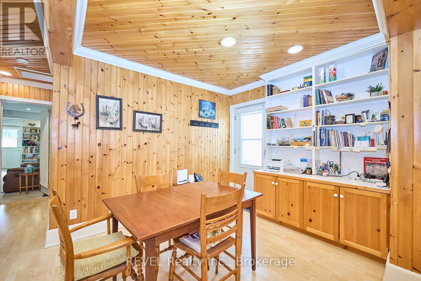 267 Victoria Street, Niagara-On-The-Lake (Town), Ontario  L0S 1J0 - Photo 12 - X12132817