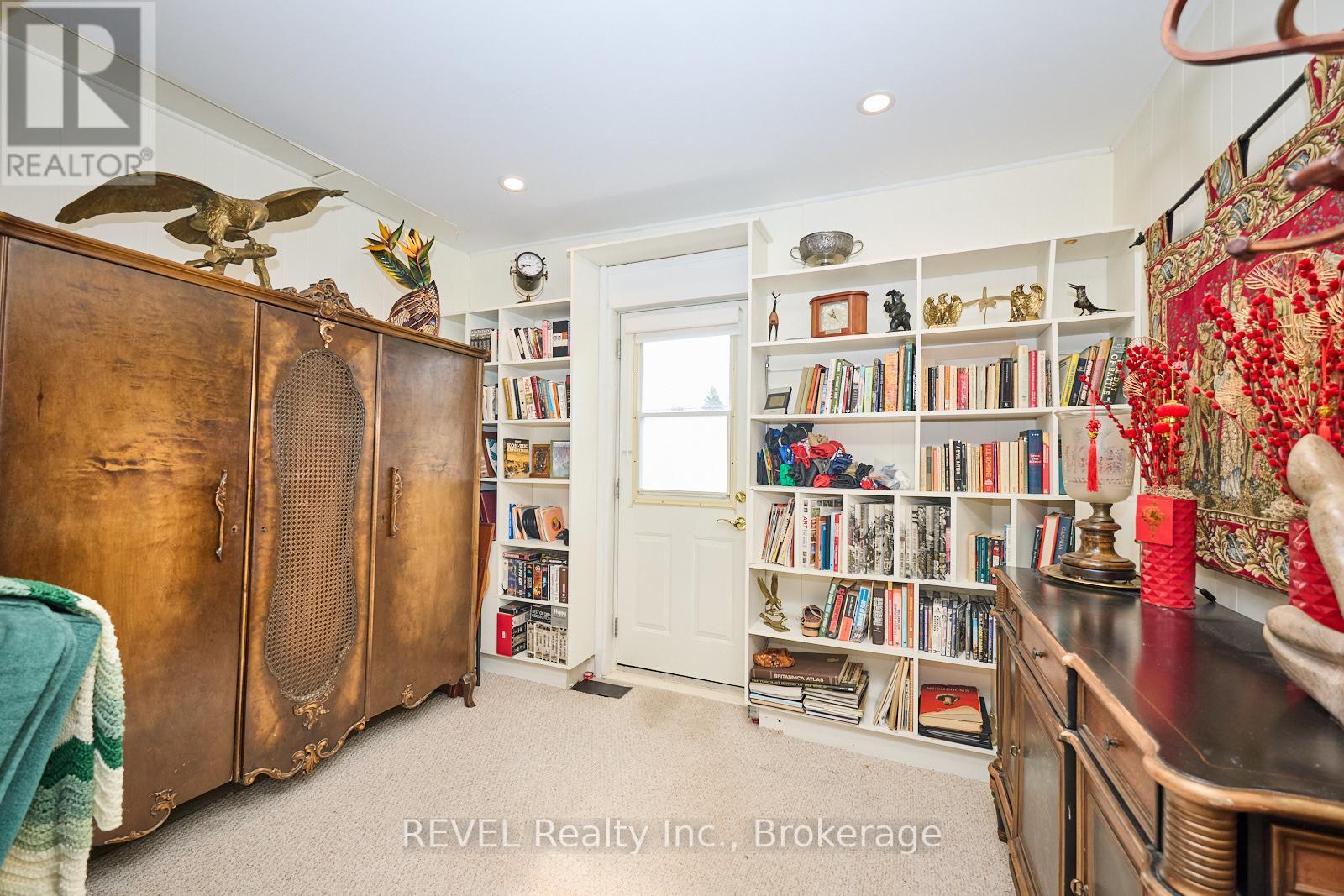 267 Victoria Street, Niagara-On-The-Lake (Town), Ontario  L0S 1J0 - Photo 2 - X12132817