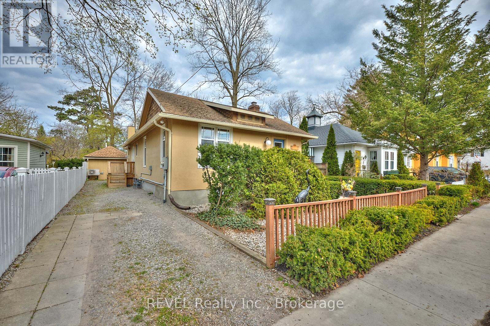 267 Victoria Street, Niagara-On-The-Lake (Town), Ontario  L0S 1J0 - Photo 37 - X12132817
