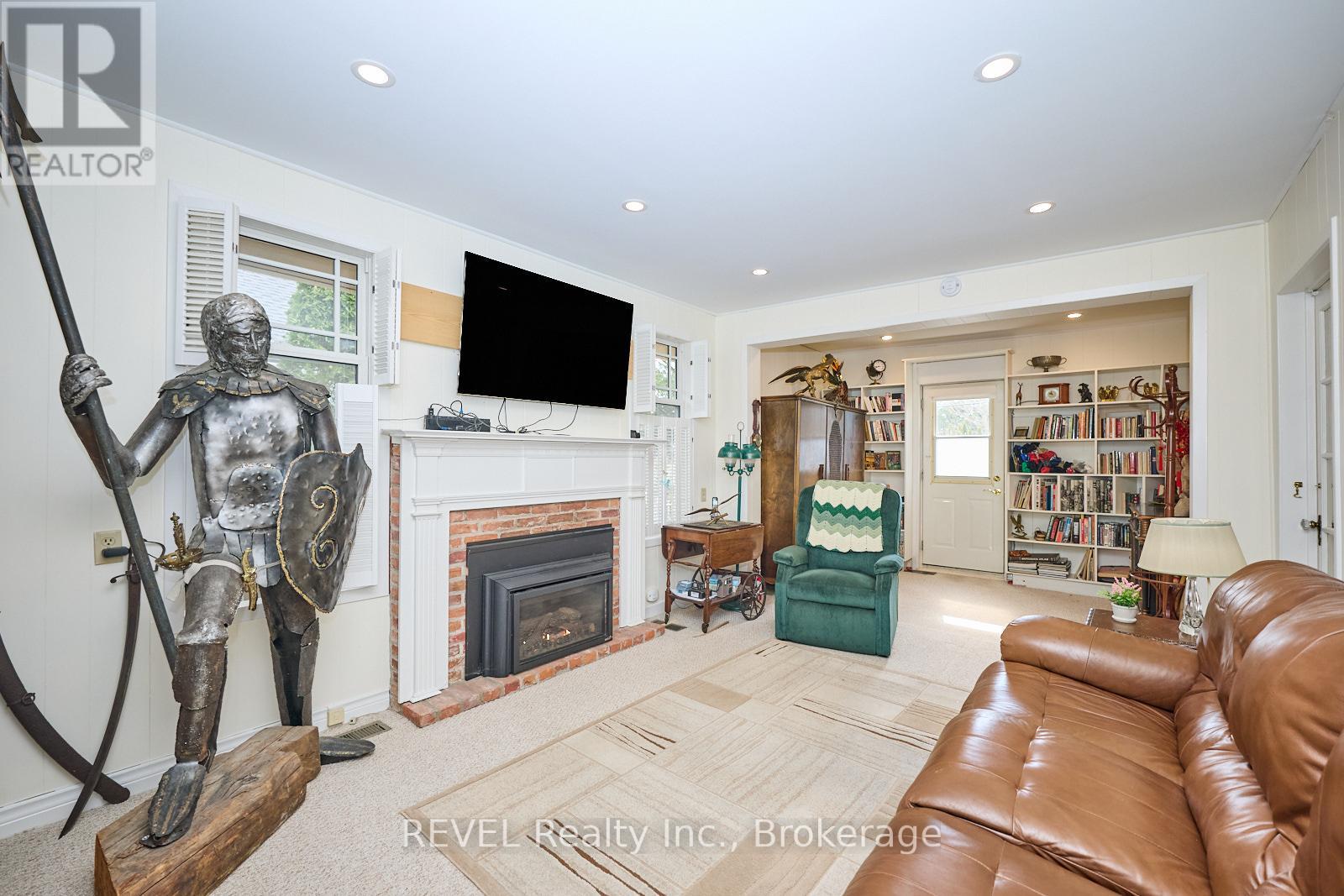 267 Victoria Street, Niagara-On-The-Lake (Town), Ontario  L0S 1J0 - Photo 4 - X12132817