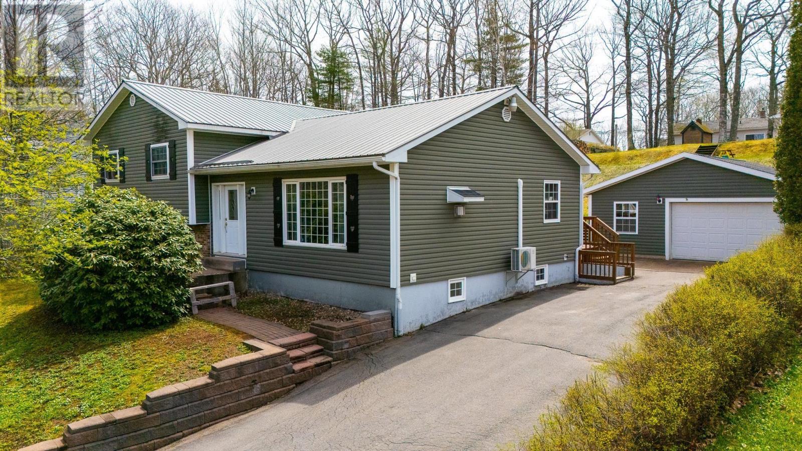 Property at 2860 Kenneth Avenue image 1
