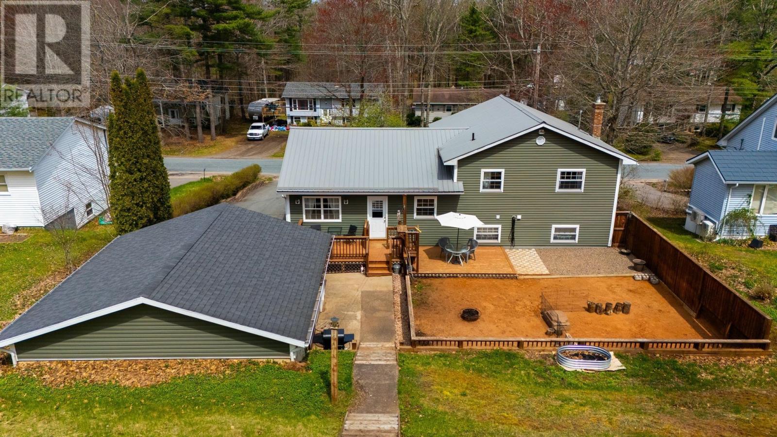 Property at 2860 Kenneth Avenue image 3