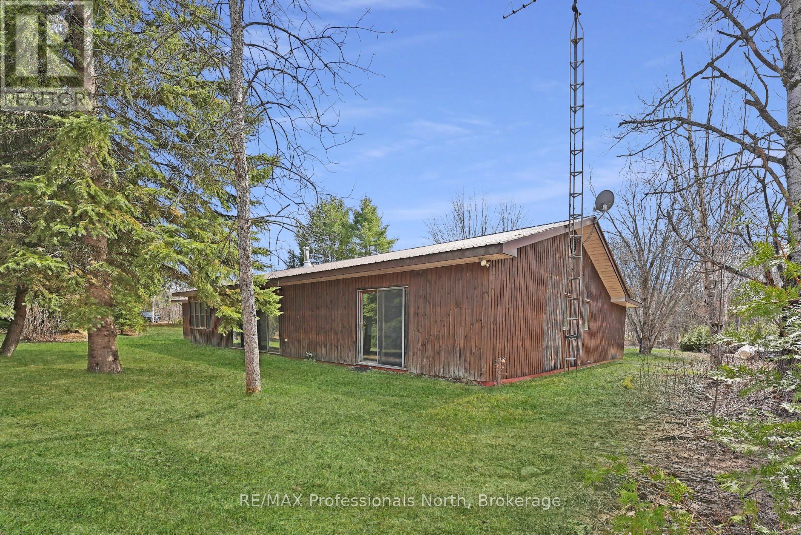 11601 Highway 118 Highway, Dysart Et Al, Ontario  K0M 1S0 - Photo 33 - X12132847