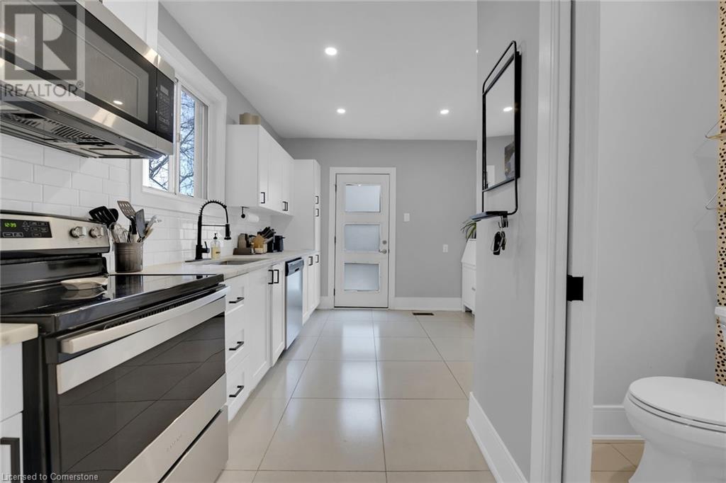 92 Pearl Street N, Hamilton, Ontario  L8R 2Z3 - Photo 6 - 40724223