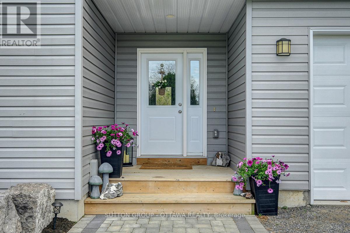 1191 7th Line Road, Beckwith, Ontario  K7C 3P2 - Photo 2 - X12132811