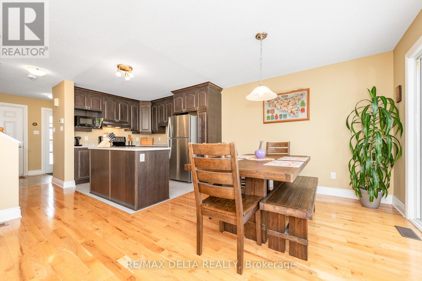 2289 Marble Crescent, Clarence-Rockland, Ontario  K4K 0G9 - Photo 11 - X12132858