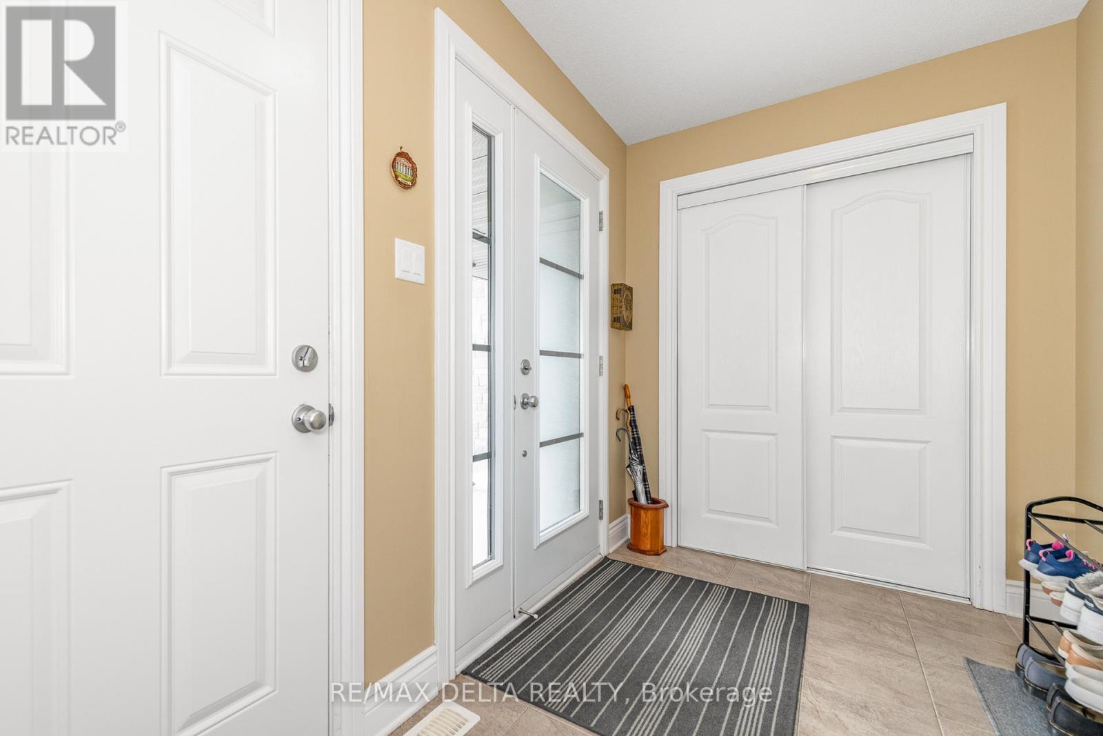 2289 Marble Crescent, Clarence-Rockland, Ontario  K4K 0G9 - Photo 3 - X12132858