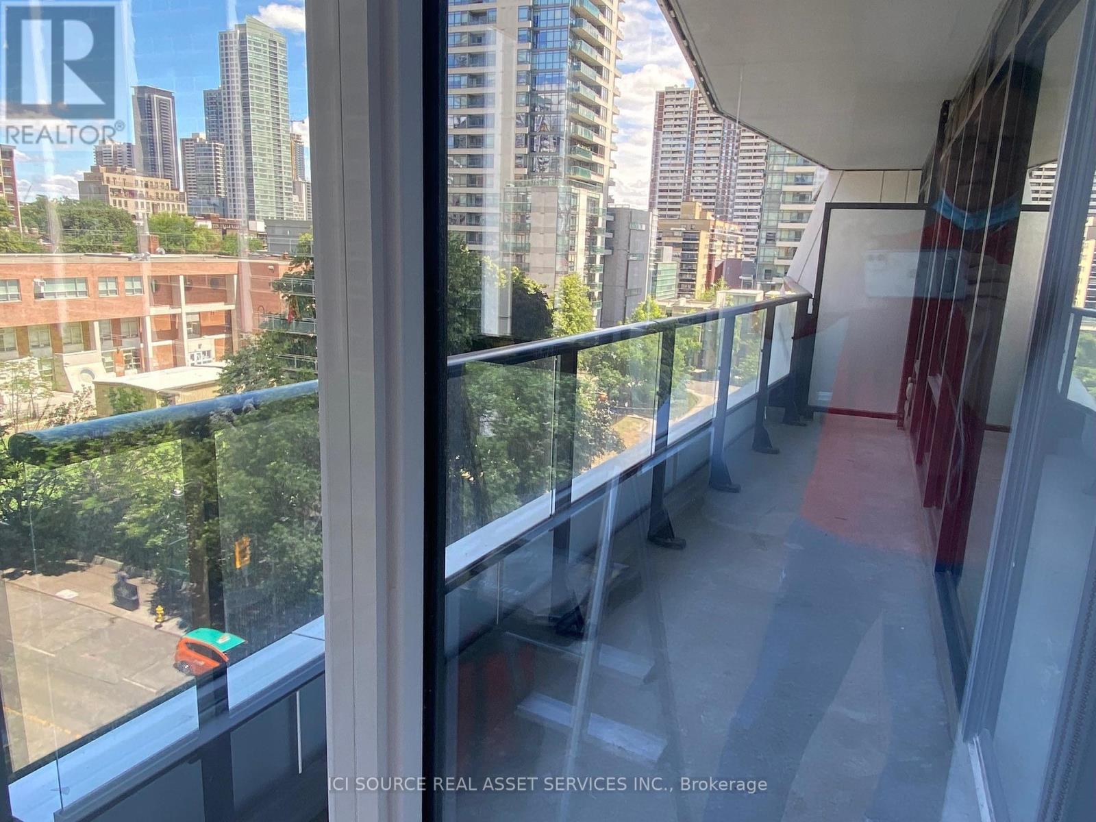 711 - 85 Wood Street, Toronto, Ontario  M4Y 0E8 - Photo 3 - C12132795
