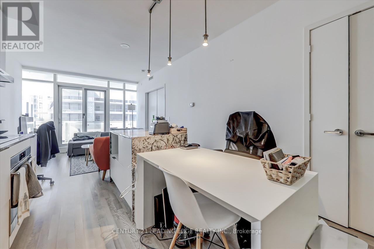 3308 - 1 Bloor Street E, Toronto, Ontario  M4W 0A8 - Photo 11 - C12132805