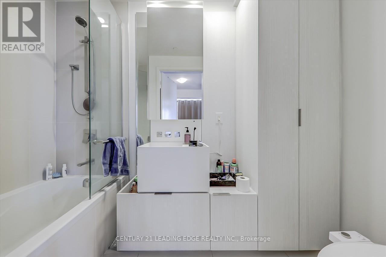 3308 - 1 Bloor Street E, Toronto, Ontario  M4W 0A8 - Photo 14 - C12132805