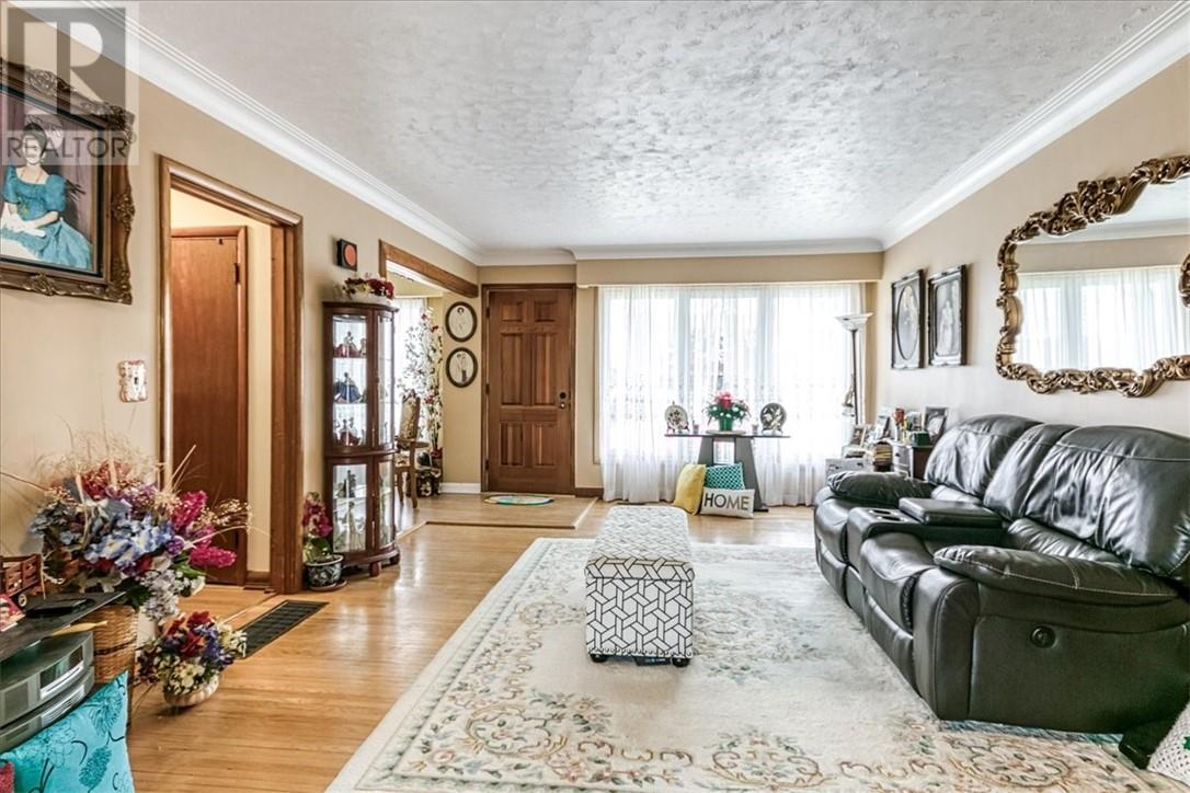 Property at 419 Westview Drive image 3