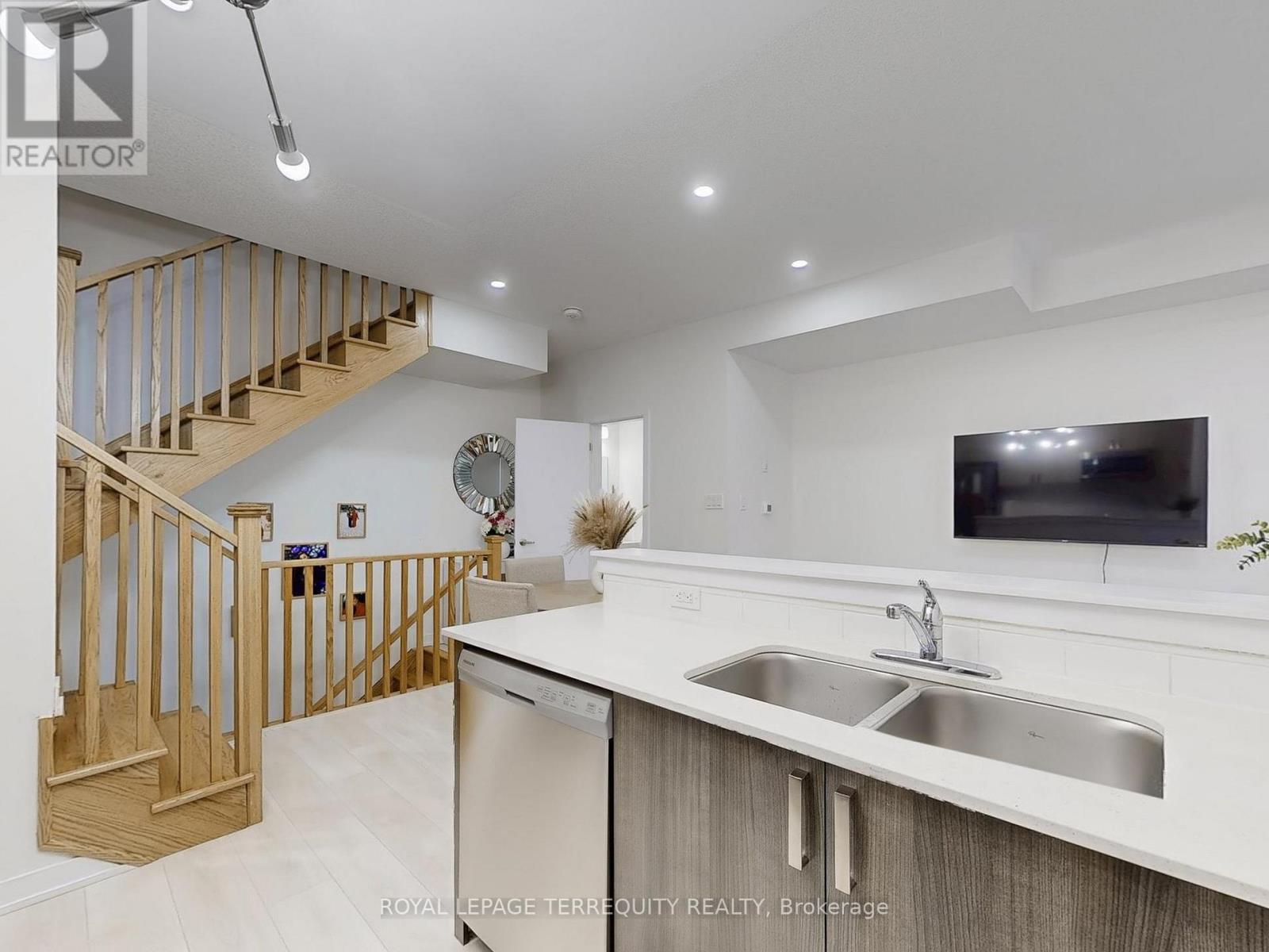 106 - 1865 Pickering Parkway, Pickering, Ontario  L1V 0H2 - Photo 19 - E12132838