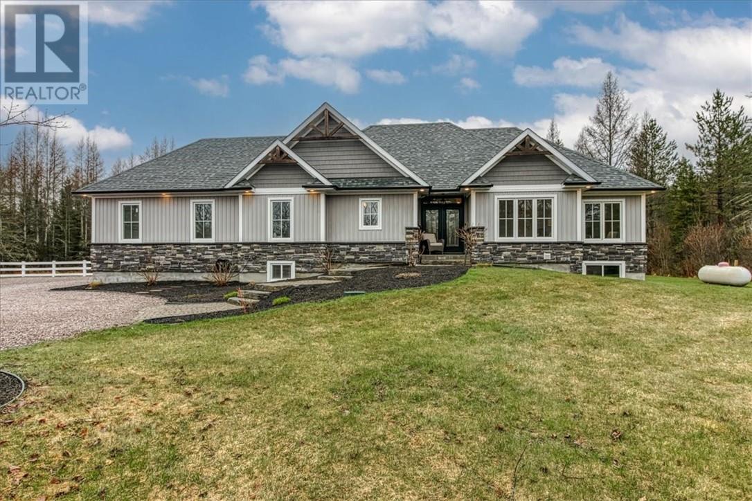 334 Horseshoe Lake Road, Greater Sudbury, Ontario  P3E 4N1 - Photo 3 - 2121842