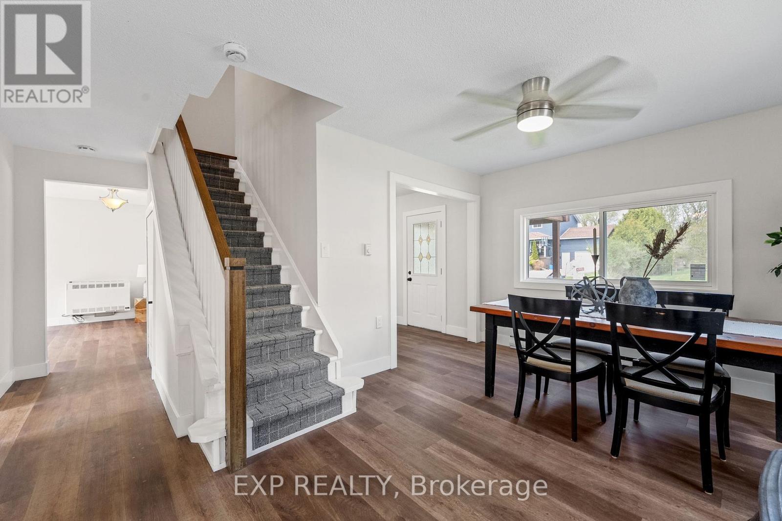27 York Street, East Gwillimbury, Ontario  L0E 1R0 - Photo 18 - N12132801