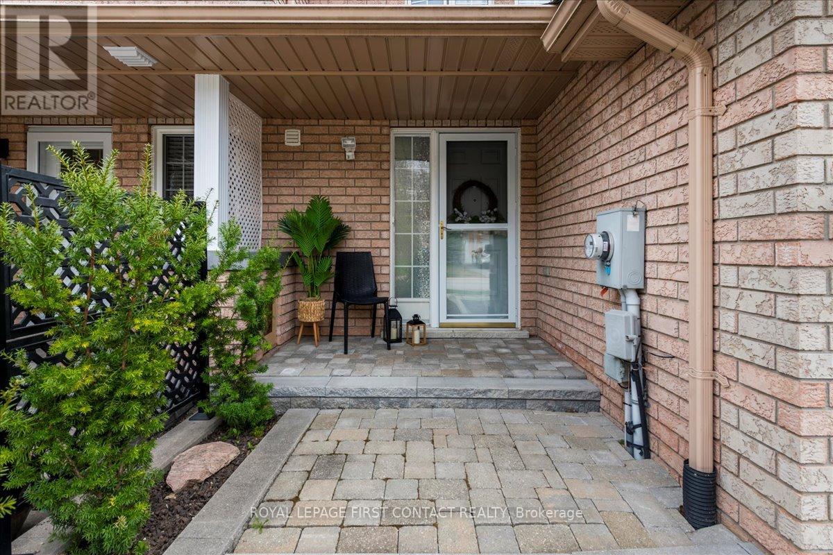 Property at 171 SOUTHWINDS CRESCENT image 2