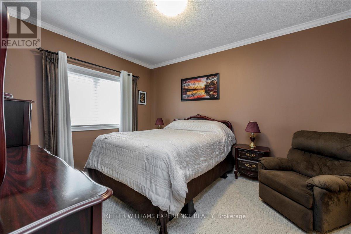 307 - 43 Ferndale Drive S, Barrie, Ontario  L4N 5W6 - Photo 16 - S12132810
